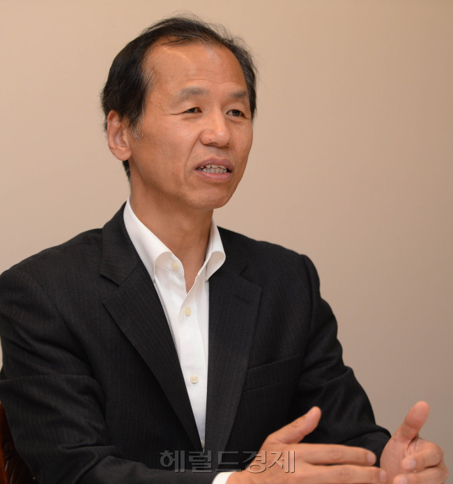 최문순 강원지사.이길동기자.gdlee@heraldcorp.com
최문순 강원지사.이길동기자.gdlee@heraldcorp.com
최문순 강원지사.이길동기자.gdlee@heraldcorp.com