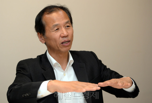 최문순 강원지사.이길동기자.gdlee@heraldcorp.com
최문순 강원지사.이길동기자.gdlee@heraldcorp.com
최문순 강원지사.이길동기자.gdlee@heraldcorp.com