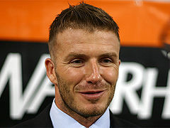 데이비드베컴(DavidBeckham/전축구선수)
영국의 전설적 미드필더 데이비드 베컴(38ㆍ사진)이 이번엔 영국을 대표하는 술인 스카치 위스키 사업자로 나서 주목된다. 은퇴 이후 미국 메이저리그사커(MLS) 구단주로 변신해 화제를 모은 그가 또다시 새로운 사업에 진출한 것이다.