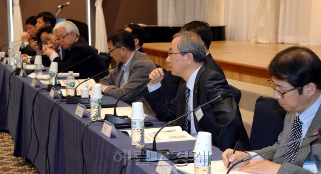 9일 오전 서울 양재동 THE-K 서울호텔 컨벤션센터에서 산업통상자원부 주최, 한국산업기술평가관리단 주관으로 '2014 세계일류 소재개발사업 성과전시 및 발전방안 토론회'가 열리고 있다./ 안훈 기자 rosedale@ 2014.04.09
9일 오전 서울 양재동 THE-K 서울호텔 컨벤션센터에서 산업통상자원부 주최, 한국산업기술평가관리단 주관으로 '2014 세계일류 소재개발사업 성과전시 및 발전방안 토론회'가 열리고 있다./ 안훈 기자 rosedale@ 2014.04.09
9일 오전 서울 양재동 THE-K 서울호텔 컨벤션센터에서 산업통상자원부 주최, 한국산업기술평가관리단 주관으로 '2014 세계일류 소재개발사업 성과전시 및 발전방안 토론회'가 열리고 있다./ 안훈 기자 rosedale@ 2014.04.09
9일 오전 서울 양재동 THE-K 서울호텔 컨벤션센터에서 산업통상자원부 주최, 한국산업기술평가관리단 주관으로 '2014 세계일류 소재개발사업 성과전시 및 발전방안 토론회'가 열리고 있다./ 안훈 기자 rosedale@ 2014.04.09
9일 오전 서울 양재동 THE-K 서울호텔 컨벤션센터에서 산업통상자원부 주최, 한국산업기술평가관리단 주관으로 '2014 세계일류 소재개발사업 성과전시 및 발전방안 토론회'가 열리고 있다./ 안훈 기자 rosedale@ 2014.04.09
9일 오전 서울 양재동 THE-K 서울호텔 컨벤션센터에서 산업통상자원부 주최, 한국산업기술평가관리단 주관으로 '2014 세계일류 소재개발사업 성과전시 및 발전방안 토론회'가 열리고 있다./ 안훈 기자 rosedale@ 2014.04.09