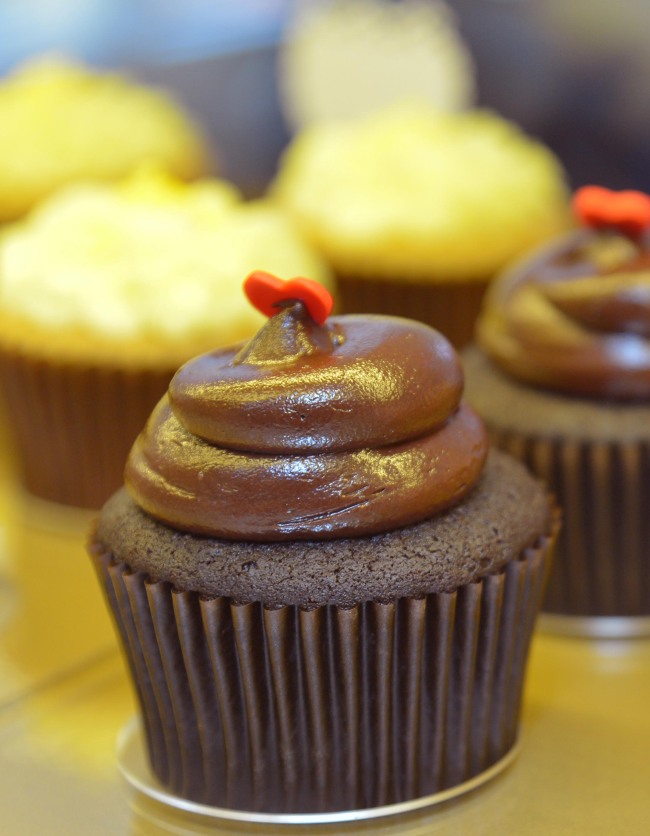 Royal Cupcake’s chocolate cupcake features a dark chocolate cake with dark chocolate frosting. (Yoon Byung-chan/The Korea Herald)