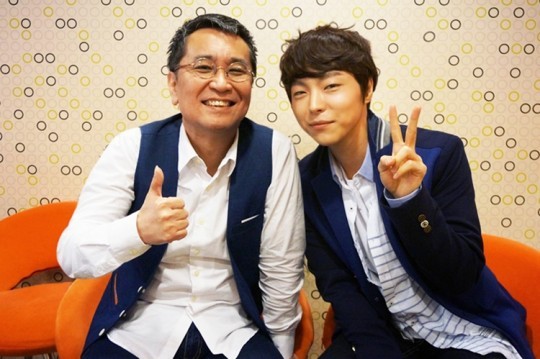 한동준(좌부터/가수),박시환(가수)
가수 박시환이 국내 최초로 고(故) 김광석의 ‘사랑했지만’을 샘플링한 데뷔 타이틀곡 ‘다만 그대를’을 공개한다.
[사진출처=CJ E&M]