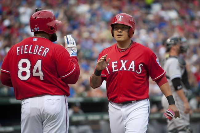 <YONHAP PHOTO-0376> ARLINGTON, TX - APRIL 19: Shin-Soo Choo #17 of the Texas Rangers celebrates with teammate Prince Fielder #84 after scoring a run during the first inning against the Chicago White Sox on April 19, 2014 at Globe Life Park in Arlington, Texas. Cooper Neill/Getty Images/AFP== FOR NEWSPAPERS, INTERNET, TELCOS & TELEVISION USE ONLY ==../2014-04-20 10:34:07/ <저작권자 ⓒ 1980-2014 ㈜연합뉴스. 무단 전재 재배포 금지.>
Texas Rangers DH Choo Shin-soo (right) is congratulated by teammate Prince Fielder after scoring a run in the first inning.   AFP-Yonhap