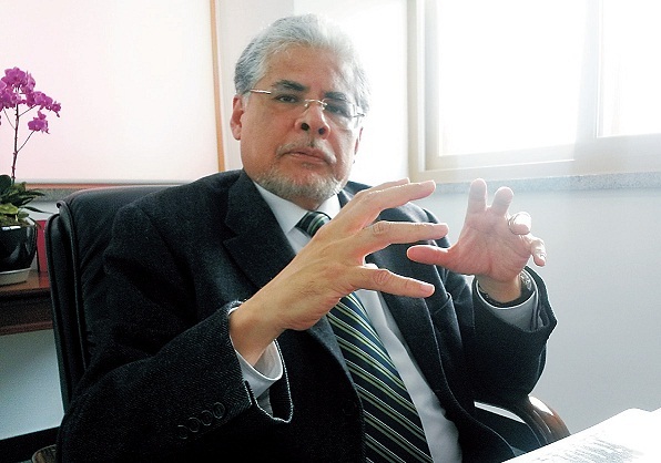 Mexican Ambassador to South Korea Jose Luis Bernal gestures during an interview with The Korea Herald on Wednesday at his office in Hannam-dong, Seoul. (Philip Iglauer/The Korea Herald)