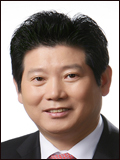강대석(기업인/금융인/신한금융투자대표이사사장)
신한금융투자(강대석 대표이사)는 위험은 줄이고 수익을 안정적으로 실현할 수 있는 차별화되고 독창적인 파생상품 개발을 위해 끊임없이 투자하고 노력해왔다.