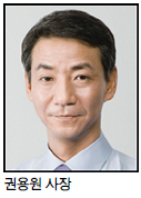 권용원(기업인/키움증권대표이사사장)
지난 2000년 지점이 없는 온라인 증권사로 출범한 키움증권은 최근 몇 년 동안 기업공개(IPO) 분야에서 두각을 나타내며 진정한 강소형 증권사로 거듭나고 있다. 이러한 성과를 인정받아 ‘2014 헤럴드경제 자본시장대상’에서 특별상을 수상했다.