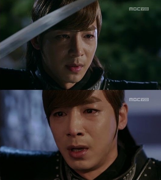 진이한(김현중/뮤지컬배우/영화배우)
진이한이 하지원을 위해 김영호를 배신했다.