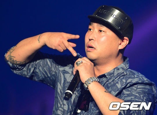 길(길성준/가수/리쌍)
그룹 리쌍의 멤버 길(37·길성준)이 음주운전으로 면허취소 처분을 받은 가운데 출연 중인 MBC 예능프로그램 ‘무한도전’에서 자진하차 의사를 표한 것으로 알려졌다.