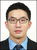 구광모(기업인/LG)
구본무 LG그룹 회장의 양자인 구광모<사진> LG전자 부장이 본격적인 경영수업을 받게 될 전망이다. 최근 LG전자에서 그룹 지주사인 ㈜LG의 핵심부서로 자리를 옮겼기 때문이다. 1945년생인 구 회장도 37세 때인 1981년 LG전자 이사로 본격적인 후계준비에 들어갔다. 1978년생인 구 부장은 올 해 37세다.