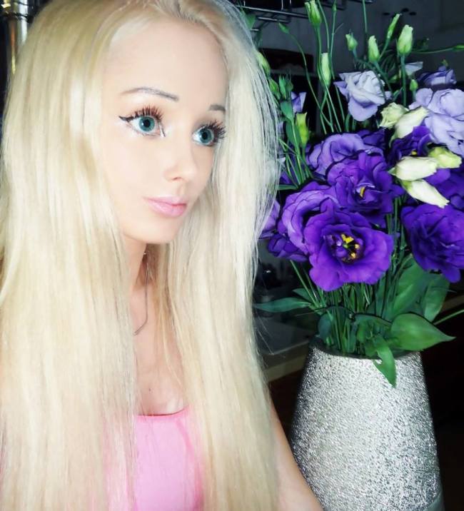 Valeria Lukyanova (Valeria Lukyanova facebook)