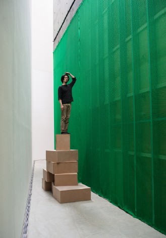 장현준,( )/수행,2014. 퍼포먼스,혼합 설치,필름. image credit_장우제 [사진제공=삼성미술관 리움(Leeum)]
국제무대에서 성장 가능성이 주목되는 유망작가를 발굴 지원하는 삼성미술관 리움(Leeum)의 격년제 프로젝트 ‘아트스펙트럼’이 오는 5월 1일 개막한다.