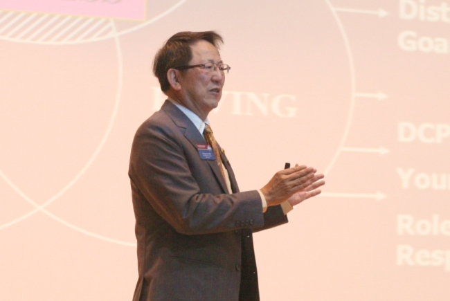 George Yen speaks at the Korea Toastmasters Spring Conference at the Seoul Women’s Plaza on Sunday.    Paul Kerry/The Korea Herald