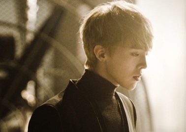 지드래곤(권지용/가수/음악PD/빅뱅/GD&TOP)
Mirror, mirror, on the wall. Who is the girliest of them all?