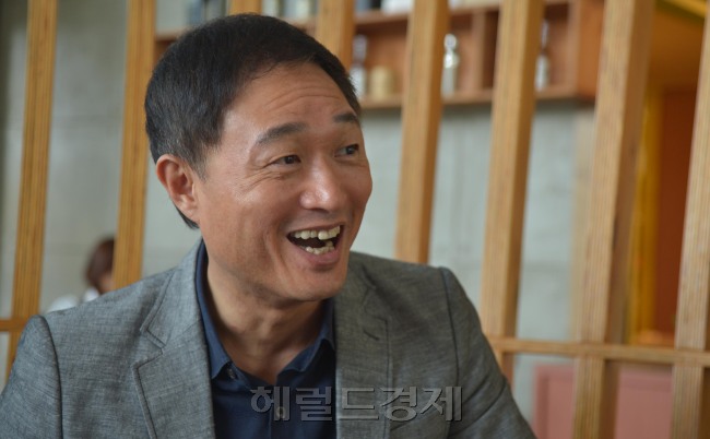 김영희 PD<br />김명섭 기자 msiron@heraldcorp.com
김영희 PD
김명섭 기자 msiron@heraldcorp.com