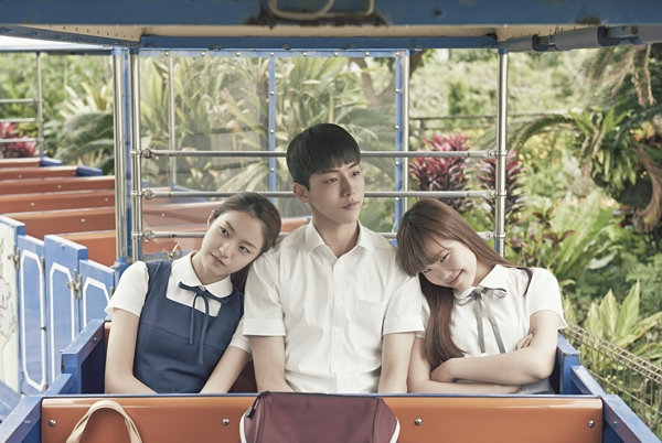 A scene from the music video for “Give Love.”   YG Entertainment