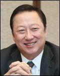 박용만(기업인/두산그룹회장)
박용만<사진> 두산그룹 회장(대한상공회의소 회장)이 코리아소사이어티가 수여하는 ‘2014 밴 플리트(Van Fleet)상’을 수상했다.
