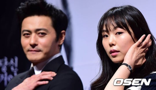 장동건(좌부터/영화배우/탤런트),김민희(탤런트/영화배우)
배우 장동건이 영화 ‘우는 남자’를 통해 호흡을 맞춘 김민희를 극찬했다.