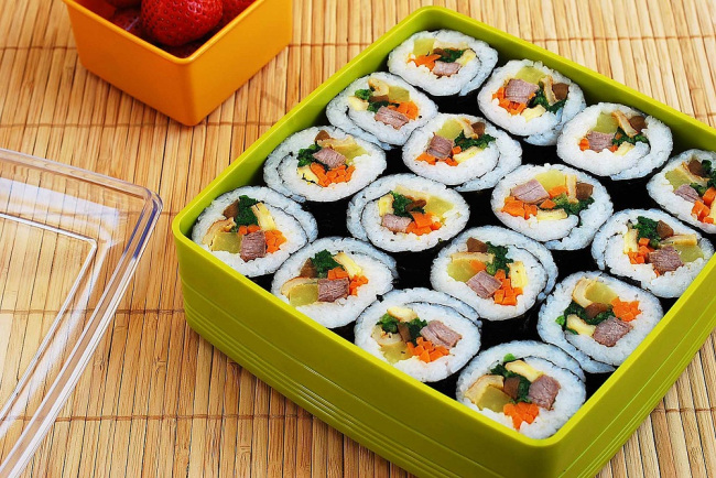 Gimbap (Korean Bapsang)