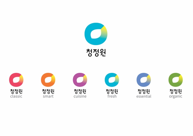 대상은 12일 청정원 브랜드의 BI(Brand Identity)를 18년만에 바꿨다. 대상은 BI 교체를 계기로 청정원의 ‘식품 전문’ 브랜드 이미지를 강화해, 업계 선두 브랜드 자리를 확고히 한다는 방침이다.
새 BI는 청정원 영문 이니셜 ‘Chungjungone’의 ‘C’가 타원 형태가 되는 모양으로 ‘완벽을 추구하는 식품전문가’를 표현했다고 대상 측은 설명했다.