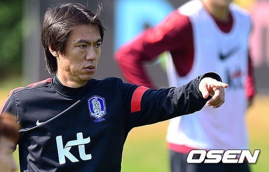 홍명보(축구감독/전축구선수/축구국가대표팀)
‘최후의 23인’으로 꾸려진 홍명보호가 마침내 사상 첫 월드컵 원정 8강 진출을 향한 힘찬 첫 발걸음을 뗐다.