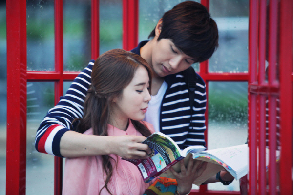 유인나(좌부터/탤런트/영화배우/YG엔터테인먼트),지현우(영화배우/가수)
Actress Yoo In-na and actor Ji Hyun-woo have broken up after a two-year relationship, their agencies confirmed on Wednesday.
Yoo In-na and Ji Hyun-woo (tvN)