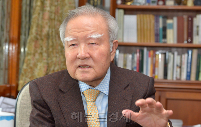 조순 前 서울시장<br /><br />윤병찬기자/yoon4698@heraldcorp.com
조순 前 서울시장
윤병찬기자/yoon4698@heraldcorp.com
조순 前 서울시장
윤병찬기자/yoon4698@heraldcorp.com
조순 前 서울시장
윤병찬기자/yoon4698@heraldcorp.com
