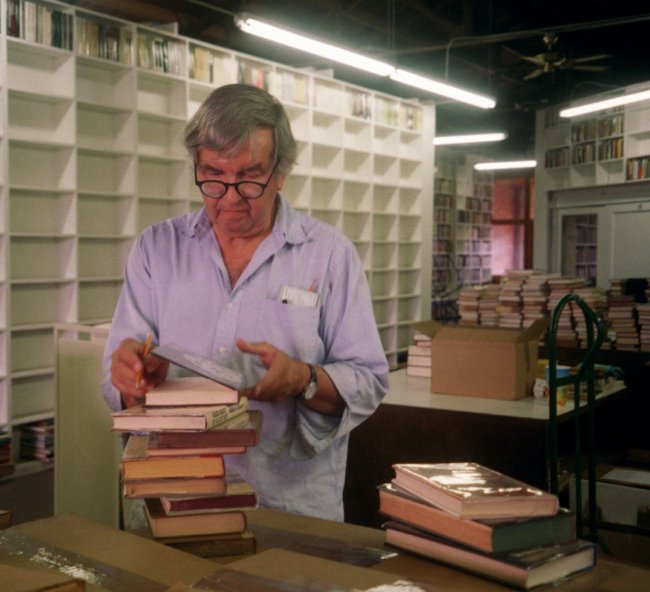 Larry McMurtry.   MCT