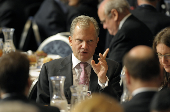 Arthur Ochs Sulzberger Jr., chairman of The New York Times Co., center, attends a speech by U.S. President Barack Obama during the annual meeting of the Clinton Global Initiative (CGI) in New York, U.S., on Tuesday, Sept. 25, 2012 Obama pledged in a speech to world leaders today that the U.S. will do what it takes to prevent Iran from building a nuclear weapon and warned that time for a diplomatic resolution 밿s not unlimited.?Photographer: Peter Foley/Bloomberg *** Local Caption *** Arthur Ochs Sulzberger Jr.
Arthur Sulzberger Jr.   Bloomberg