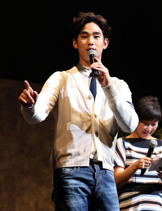 김수현(탤런트/영화배우/키이스트)
Korean actor Kim Soo-hyun surprised his fans in Japan when he revealed that he had never kissed a woman besides his partners in movies and television dramas.