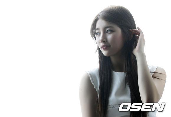 수지(배수지/가수/영화배우/미쓰에이/JYP엔터테인먼트)
‘국민 첫사랑’ 그룹 미쓰에이 멤버 수지가 성년의 날을 맞이한 소감을 전했다.