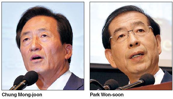 정몽준(좌부터/국회의원/새누리당/대한축구협회명예회장/보건복지위원회위원),박원순(서울시장/변호사/서울특별시시장)
The two candidates contending for the Seoul mayoral post in the June elections faced off in a televised debate Monday, with both pledging to make the metropolitan city a safer place in the wake of last month’s Sewol disaster.