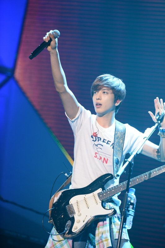 정용화(가수/탤런트/CNBLUE)
LA다저스 류현진 공식 테마곡 ‘류캔 두잇(Ryu can do it)’ 음원이 28일 정오 공개된다.