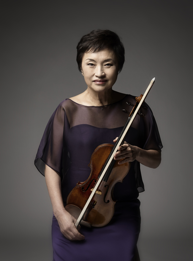 정경화(바이올리니스트/교수/줄리아드스쿨교수/이화여자대학교석좌교수)
Violinist Chung Kyung-wha has never felt so good in recent years.
Chung Kyung-wha.   J&C Corp.
