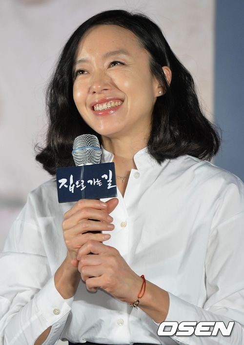 전도연(영화배우/매니지먼트숲)
심사위원 자격으로 칸 국제영화제에 참석한 배우 전도연의 일거수일투족에 관심이 쏠리고 있다.