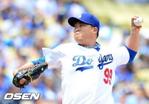 류현진(야구선수/LA다저스투수)
24일만에 부상에서 돌아온 ‘괴물’ 류현진(27ㆍLA다저스)이 복귀전에서 5이닝까지 탈삼진 8개를 잡아내며 무실점으로 틀어막아 완벽한 복귀를 알렸다.