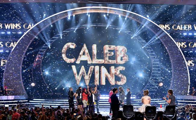 American Idol winner Caleb Johnson celebrates onstage in Los Angeles, California, Wednesday.    AFP-Yonhap