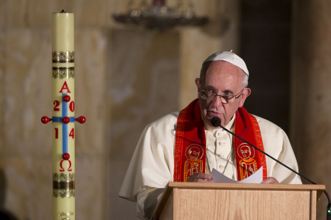 Pope Francis delivers a speech to prelates, nuns and seminarists at the Church of Gethsemane in Jerusalem on Monday.   AP-Yonhap