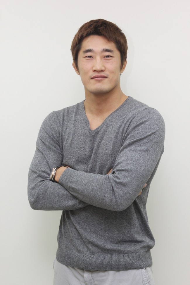 김동현(이종격투기선수)
UFC 한류 파이터 김동현(33ㆍ부산팀매드)이 대학 전임 교수가 됐다.