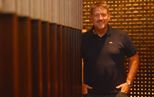 Joe Cross poses for The Korea Herald at a Seoul hotel on Tuesday.   Kim Myung-sub/The Korea Herald