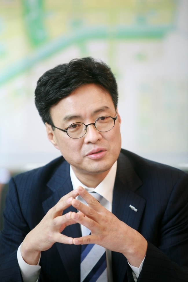 Lee Jong-cheol, commissioner of the Incheon Free Economic Zone Authority.   IFEZA