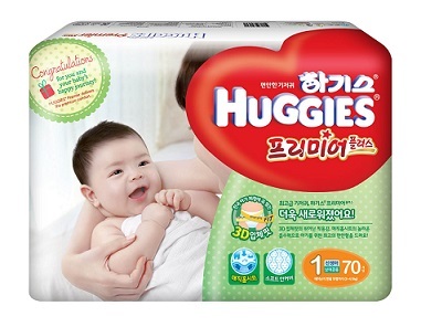 유한킴벌리(대표 최규복)는 신개념 흡수코어 기술을 적용한 신제품 기저귀 ‘하기스 프리미어 플러스’<사진>를 2일 선보였다.