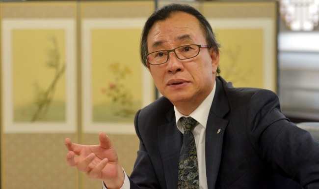 Byun Choo-suk, president of the Korea Tourism Organization, speaks about ways to promote Korea’s tourism during an interview with The Korea Herald on June 5 at his office in Seoul.   Kim Myung-sub/The Korea Herald