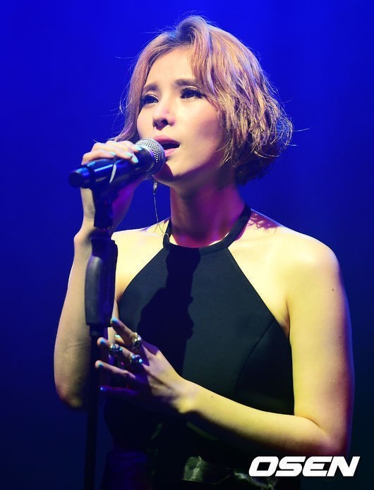 거미(박지연/가수)
가수 거미가 새 미니 앨범으로 컴백한다.