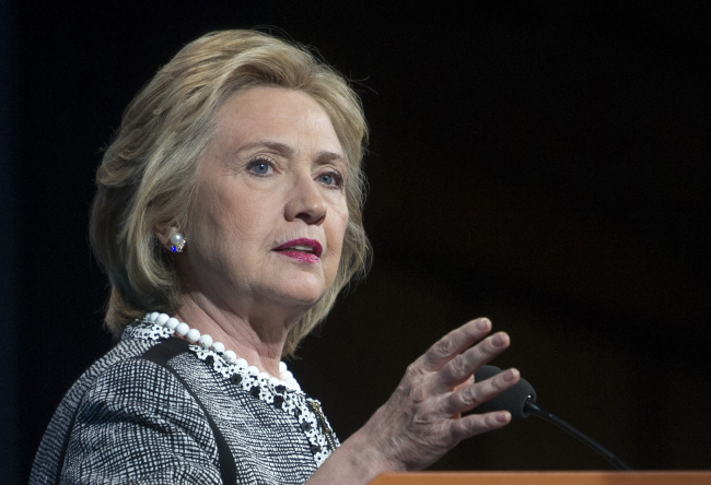 Former U.S. Secretary of State Hillary Rodham Clinton speaks in Washington on May 14.   AP-Yonhap