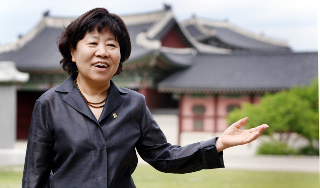 Rha Sun-hwa, chief of the Cultural Heritage Administration of Korea, poses for a photo at Gyeongbokgung Palace in Seoul before an interview last week. Park Hyun-koo/The Korea Herald