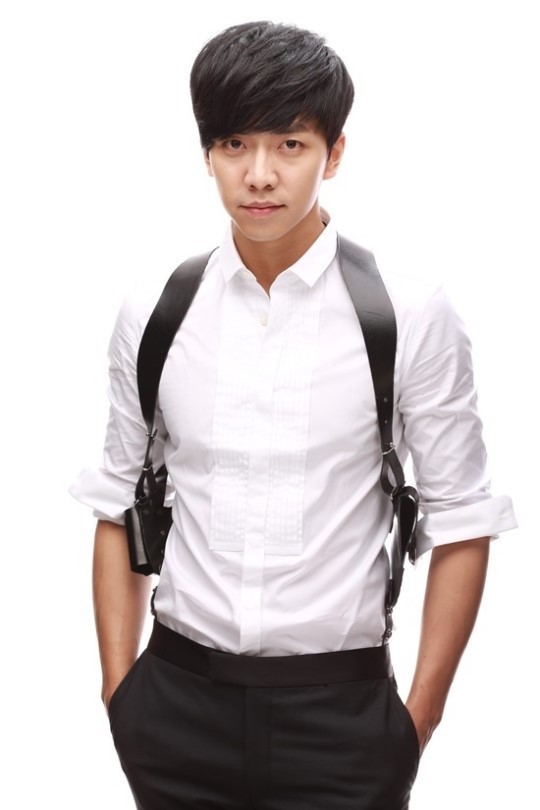 이승기(가수/탤런트/후크엔터테인먼트)
이승기 눈 부상 소식에 ‘너포위’ 촬영이 전면 중단돼 스페셜 방송으로 대체된다.