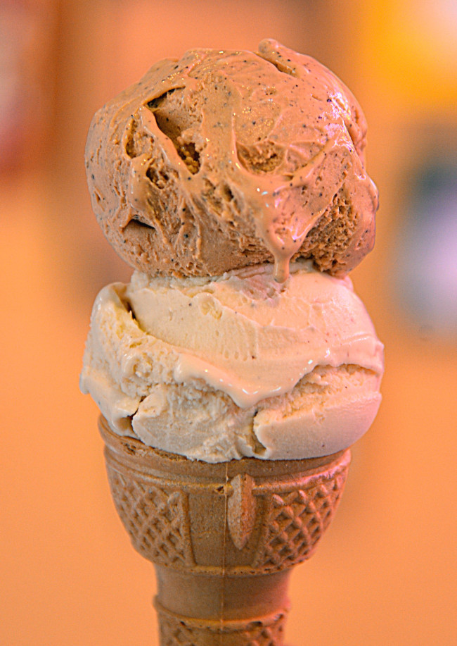 FRZ’s Thai tea (top) and eggnog frozen custard
