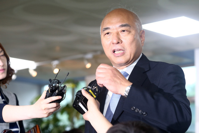 Prime ministerial nominee Moon Chang-keuk (Yonhap)