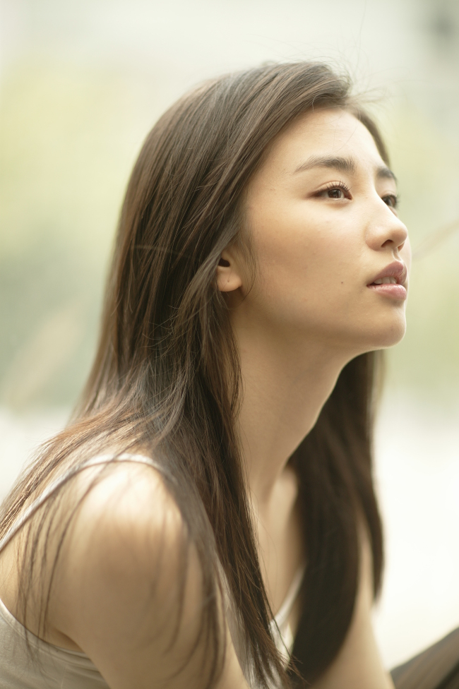 박하선(탤런트/영화배우)
배우 박하선 다음 달 첫 방송 되는 SBS 새 월화드라마 ‘유혹(가제)’의 여주인공으로 발탁됐다.