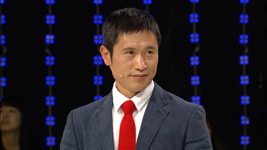 이영표(전축구선수)
월드컵 경기 점수를 연이어 맞혀 화제를 모으고 있는 이영표 KBS해설위원이 한국-러시아전을 전망했다.